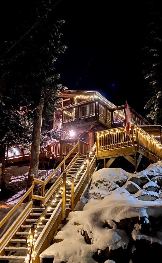 Ubc Whistler Lodge Exteriör bild