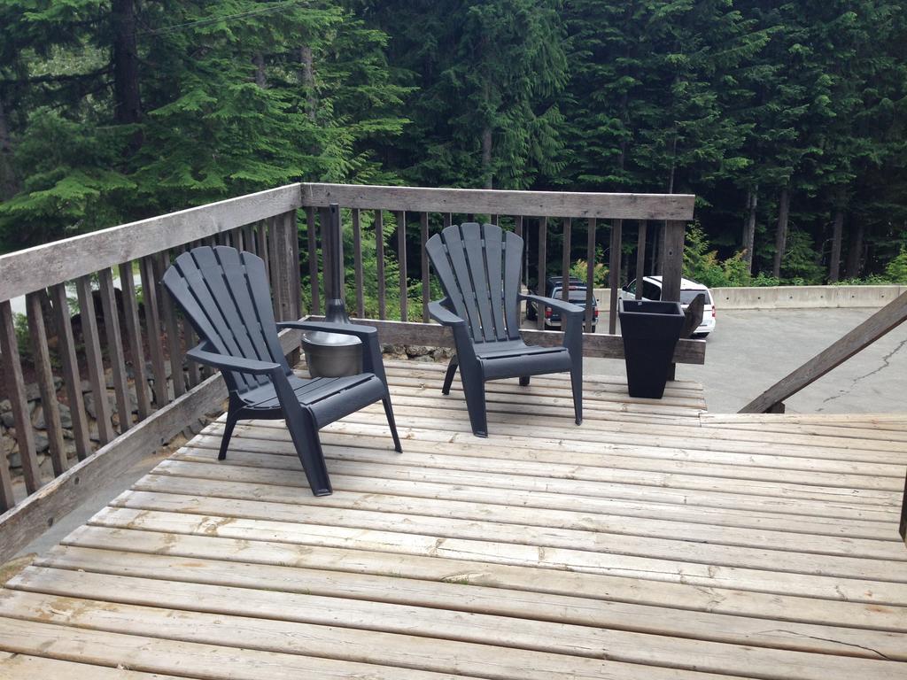Ubc Whistler Lodge Exteriör bild