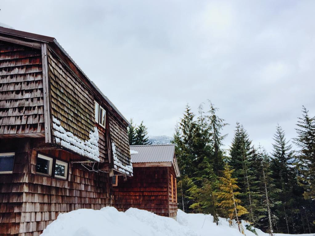 Ubc Whistler Lodge Exteriör bild